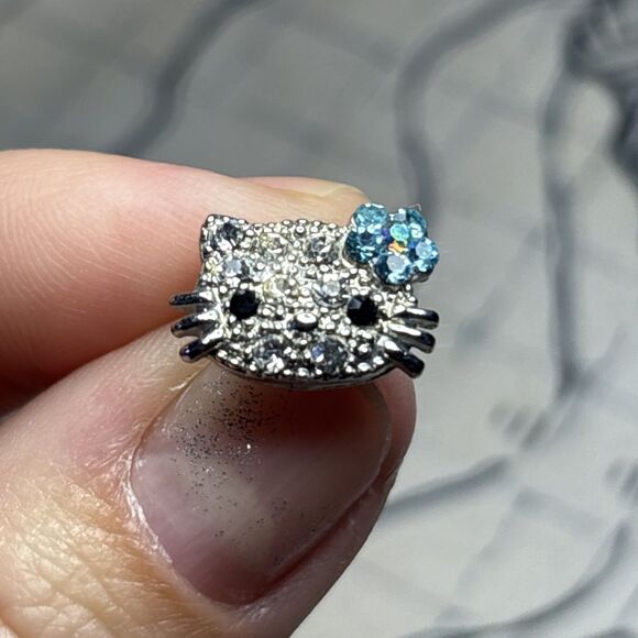 Sparkly Hello Kitty Post Earrings with Crystal And Rhinestones - Picture 4 of 5